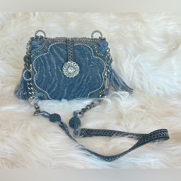 Mary Frances Blue beaded Clutch/Purse - Picture 3 of 11